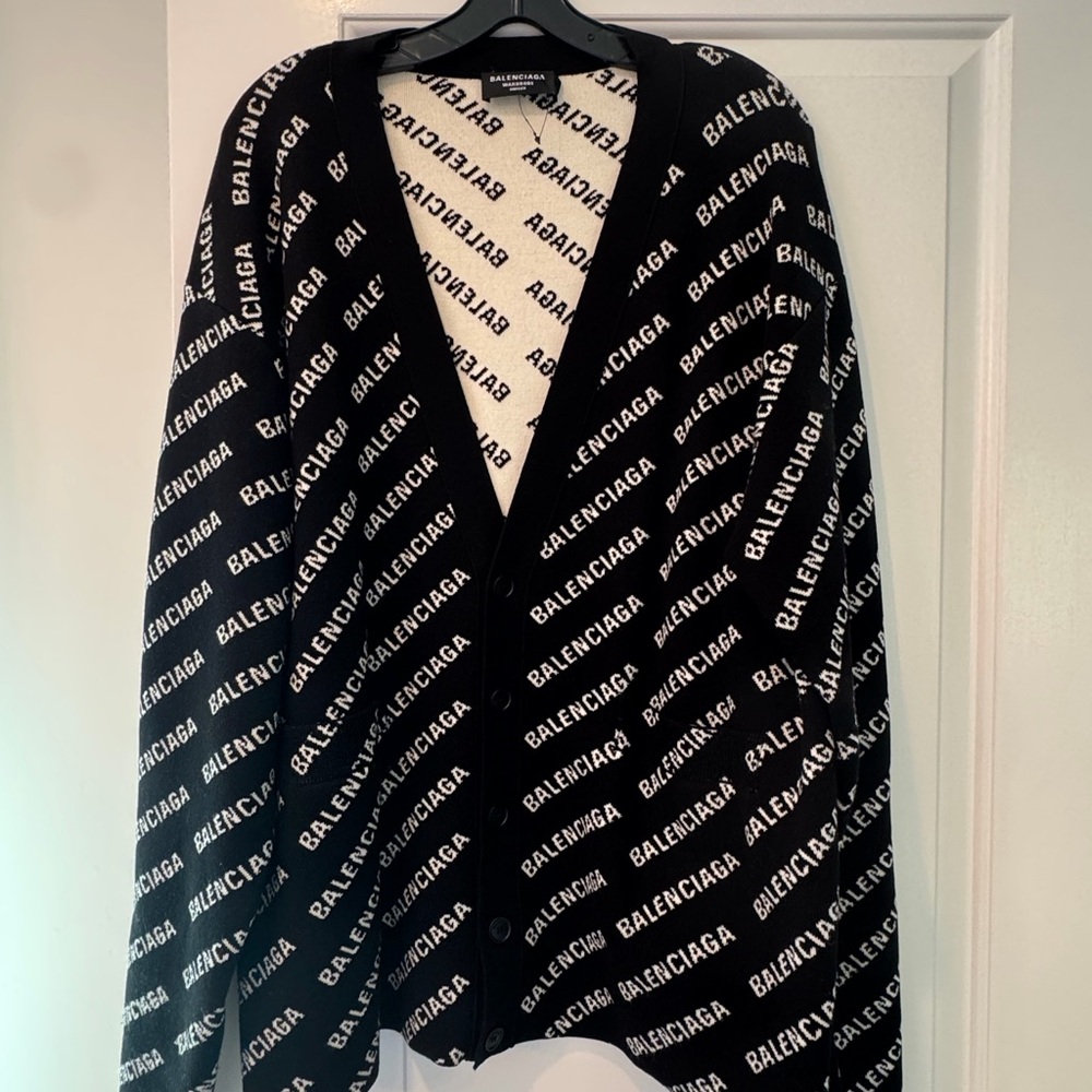 Balenciaga Black & White Logo Knit Cardigan
Please no low ball offers